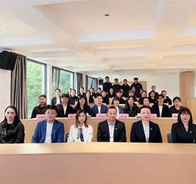 新员工，新活力；新入职，新征程。2022年11月10日，来自ob电竞集团各版块35名新员工圆满完成培训计划，共同在常商学院参加第一期总裁课程暨新员工入职培训结业典礼。