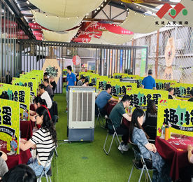 6月1日，经历一周的等待，我们迎来了首届“武进人民商场杯”职工掼蛋比赛的第二场。120名参赛选手到场签到并聚集在武进人民商场三楼青年露台，今天八强选手将会在这里诞生。